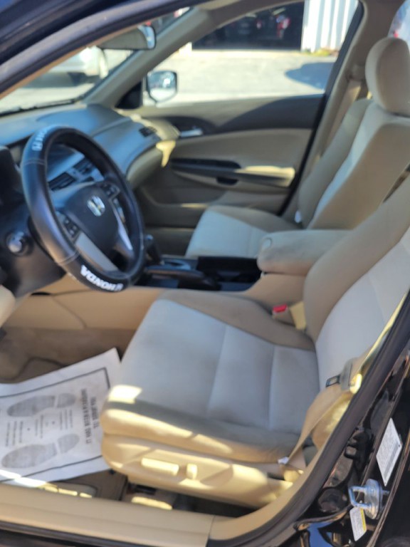 2010 Honda Accord Image 10