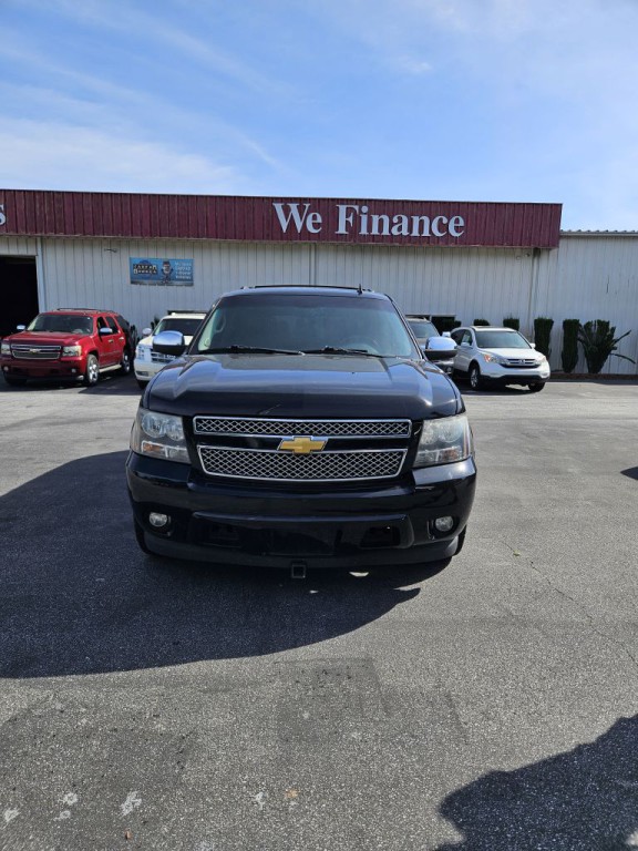 2013 Chevrolet Tahoe Image 2