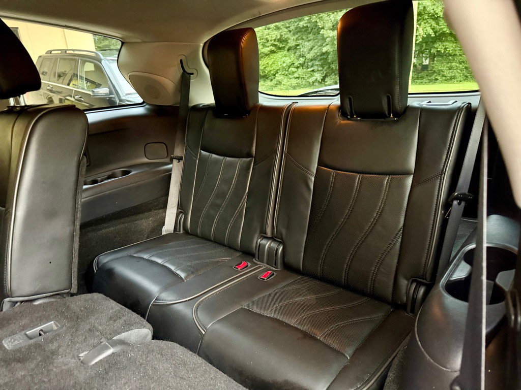 2015 INFINITI QX60 Image 9