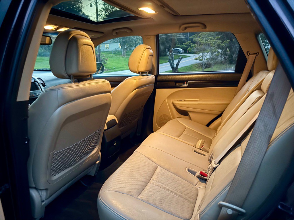 2011 Kia Sorento Image 10