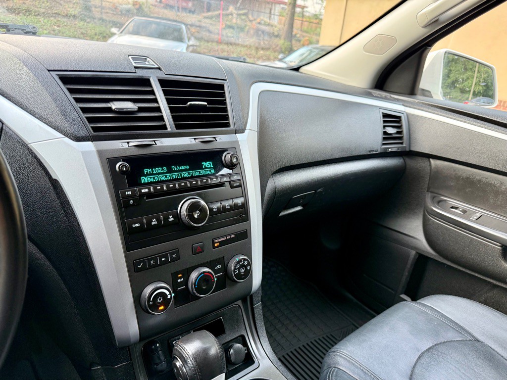 2012 Chevrolet Traverse Image 13