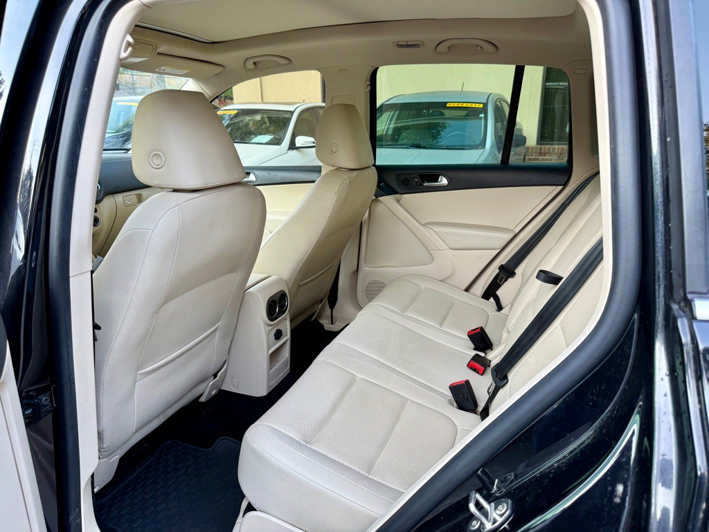 2016 Volkswagen Tiguan Image 8