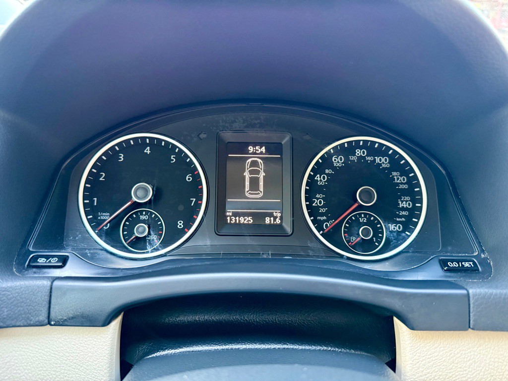 2016 Volkswagen Tiguan Image 12