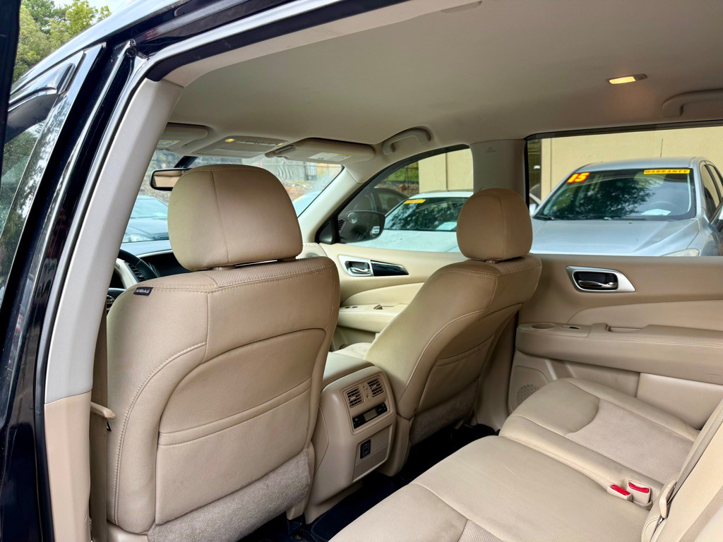 2018 Nissan Pathfinder Image 8