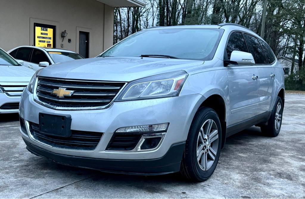 2017 Chevrolet Traverse Image 3