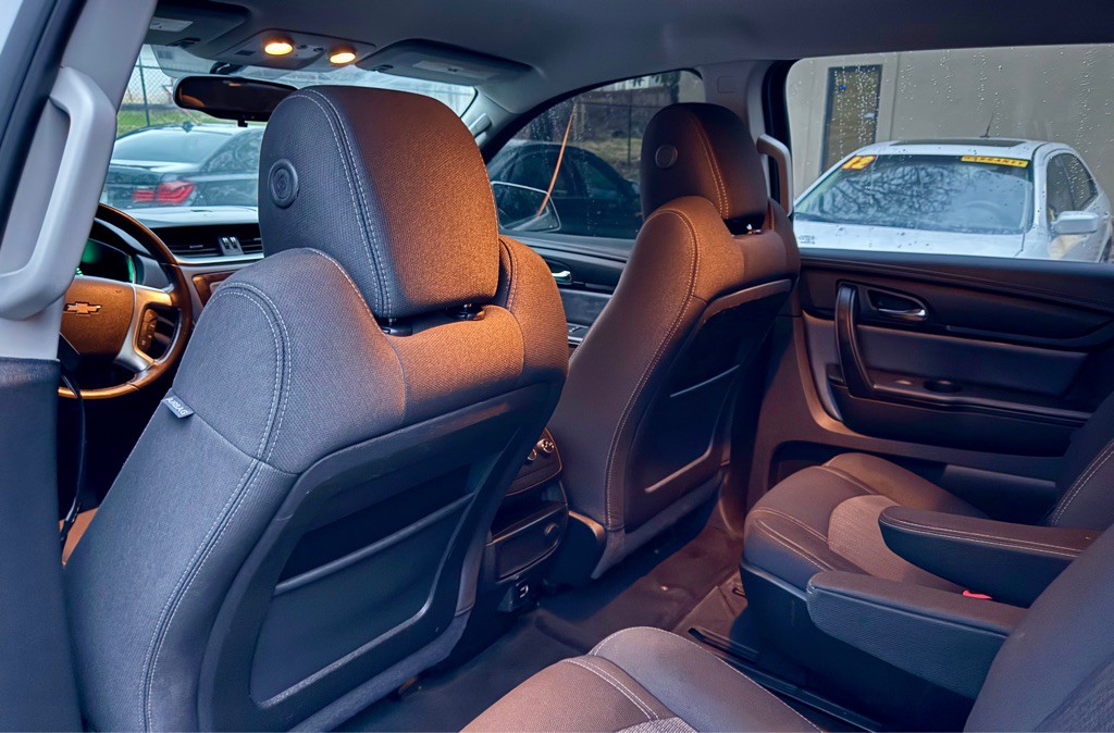 2017 Chevrolet Traverse Image 13
