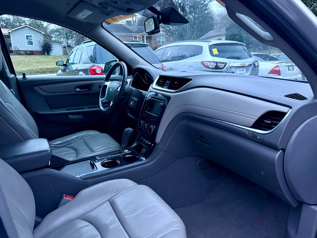 2016 Chevrolet Traverse Image 8