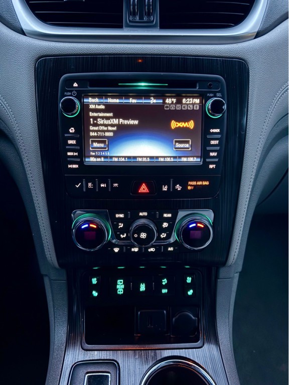 2016 Chevrolet Traverse Image 14