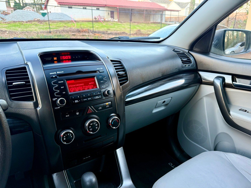 2012 Kia Sorento Image 13
