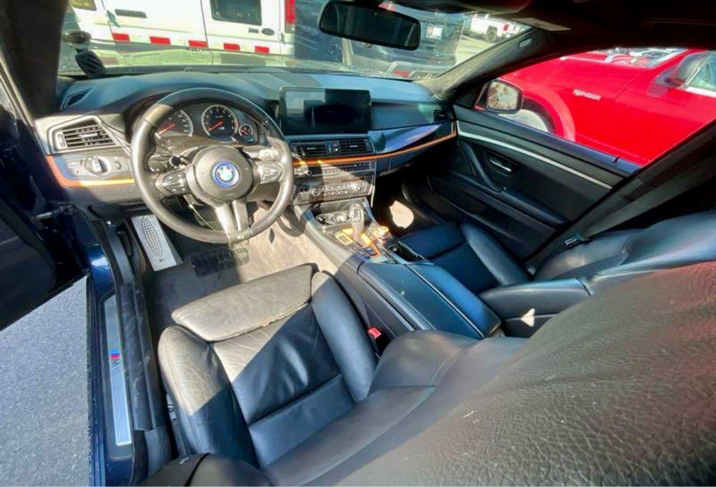 2013 BMW 5 Series Image 11