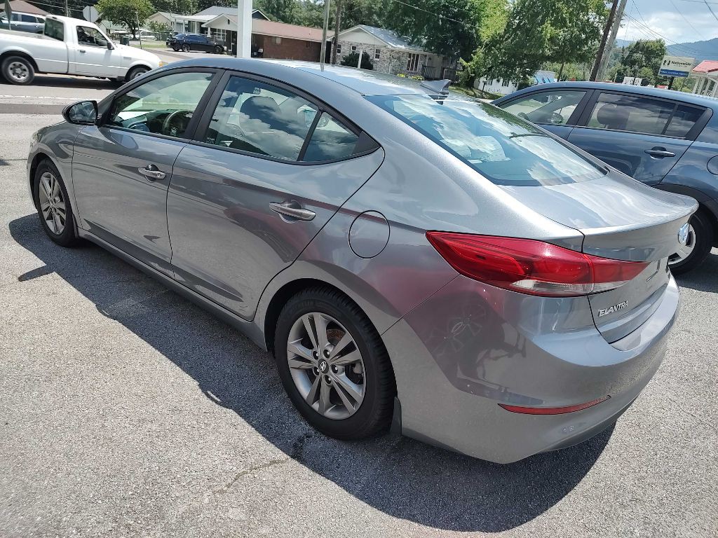 2018 Hyundai Elantra Image 5