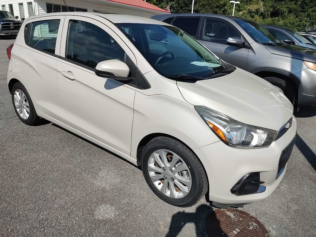 2017 Chevrolet Spark Image 1