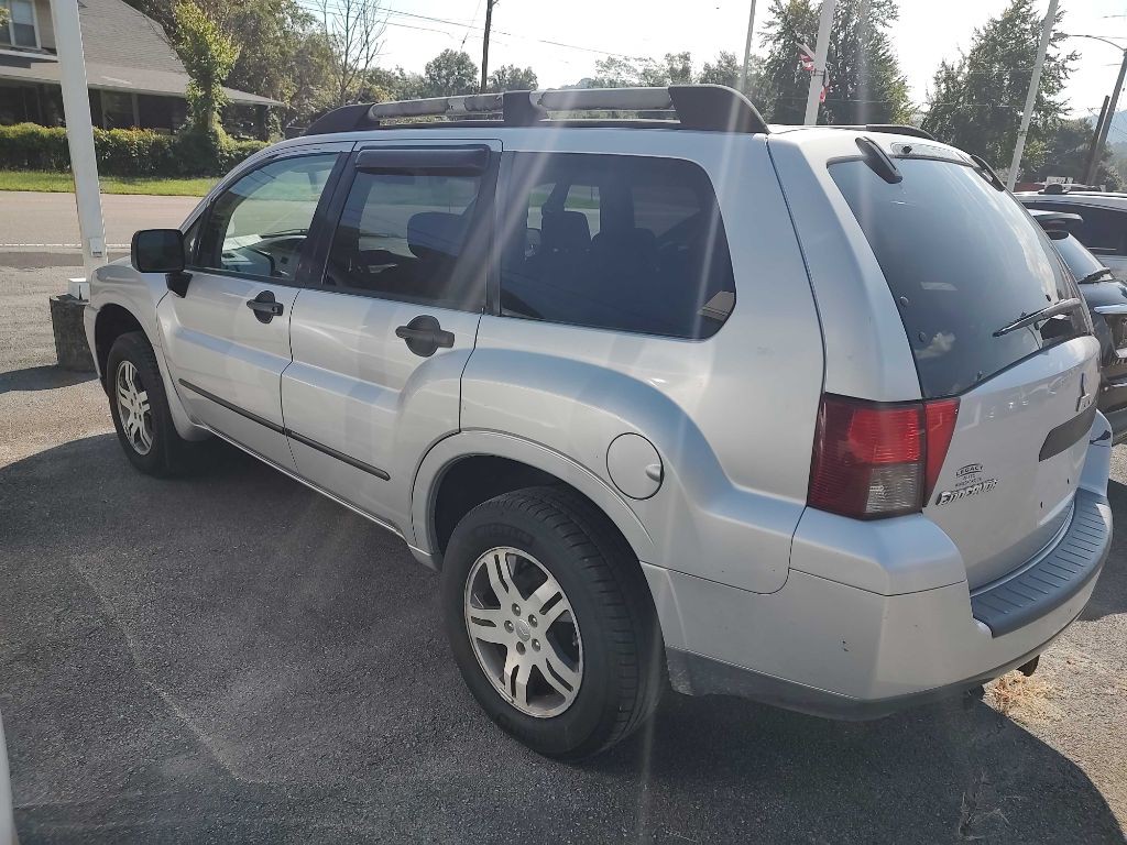2006 Mitsubishi Endeavor Image 4