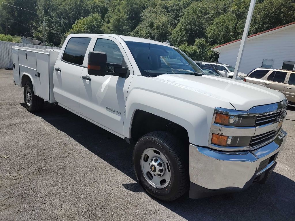 2017 Chevrolet Silverado 1500 Image 2