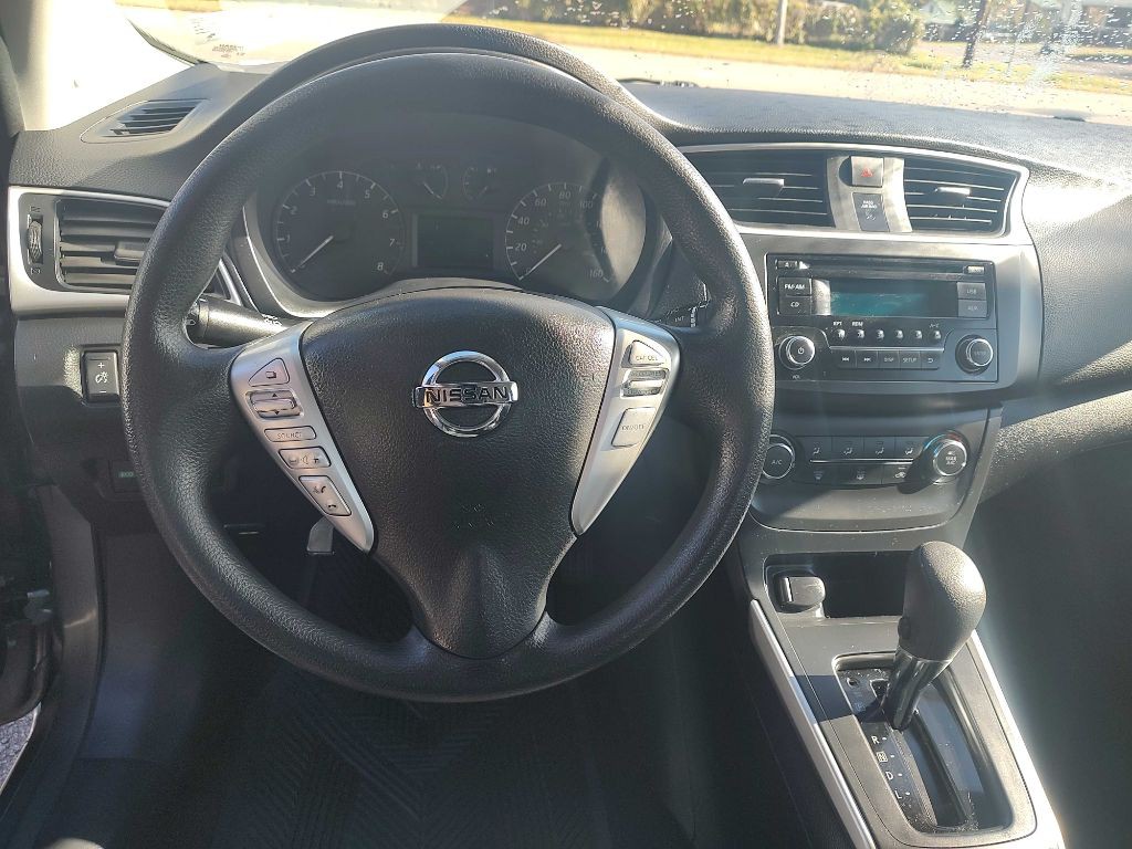 2017 Nissan Sentra Image 7