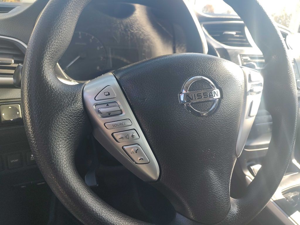 2017 Nissan Sentra Image 9