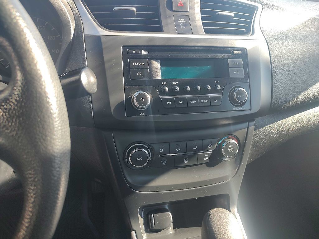 2017 Nissan Sentra Image 11