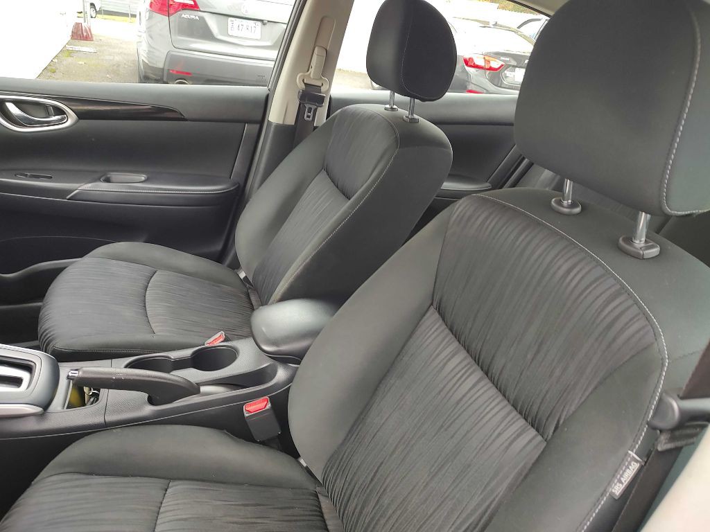 2019 Nissan Sentra Image 7