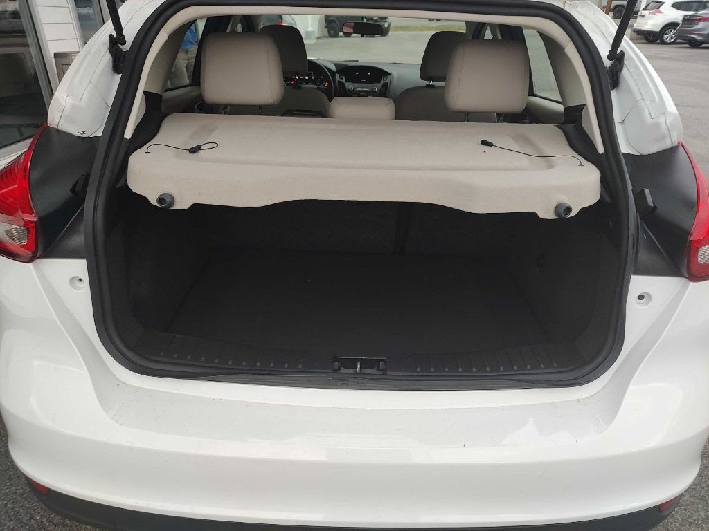 2015 Ford Focus Image 14