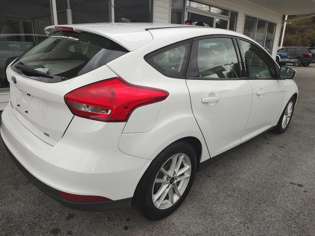 2015 Ford Focus Image 16