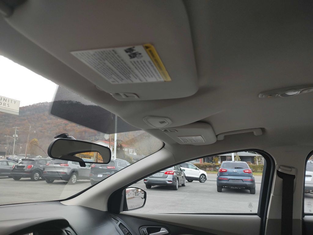 2015 Ford Focus Image 26