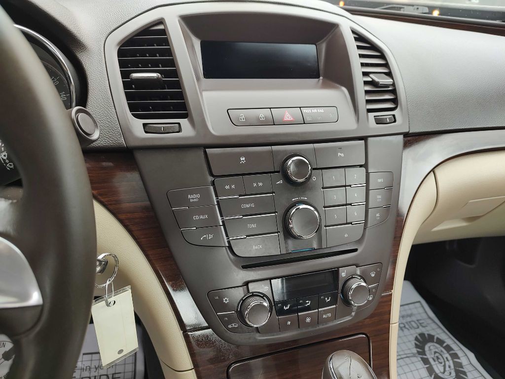 2011 Buick Regal Image 7