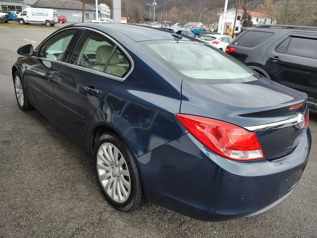 2011 Buick Regal Image 15