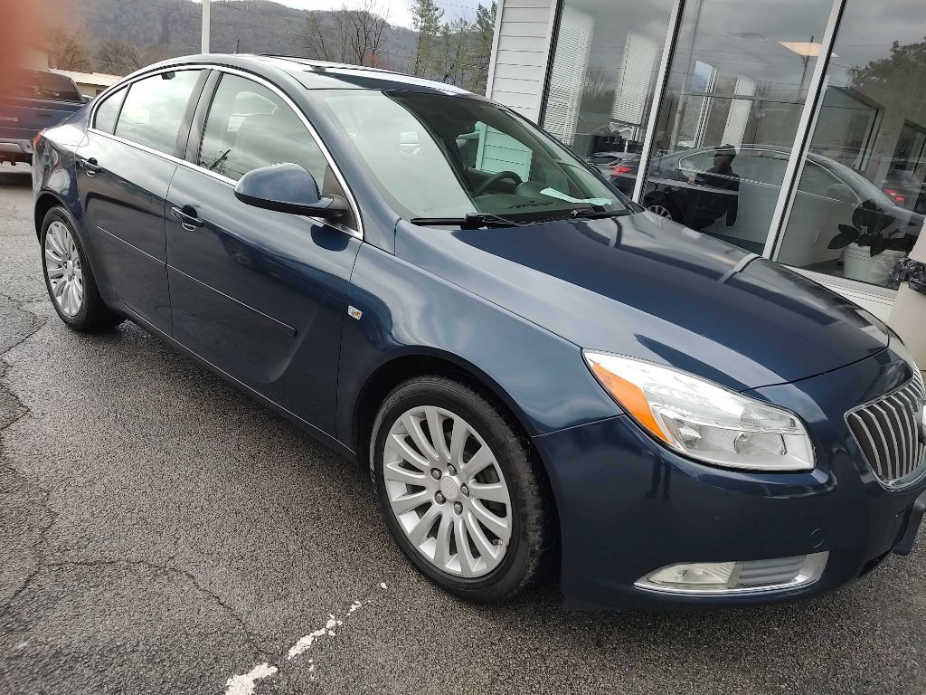 2011 Buick Regal Image 16