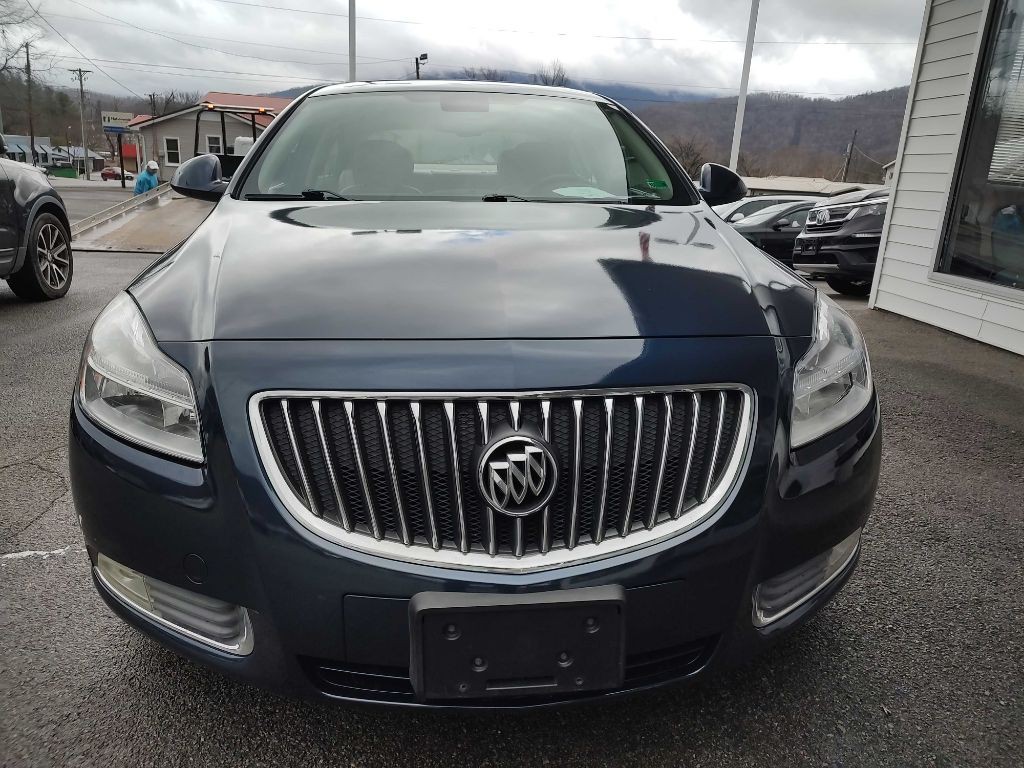 2011 Buick Regal Image 18