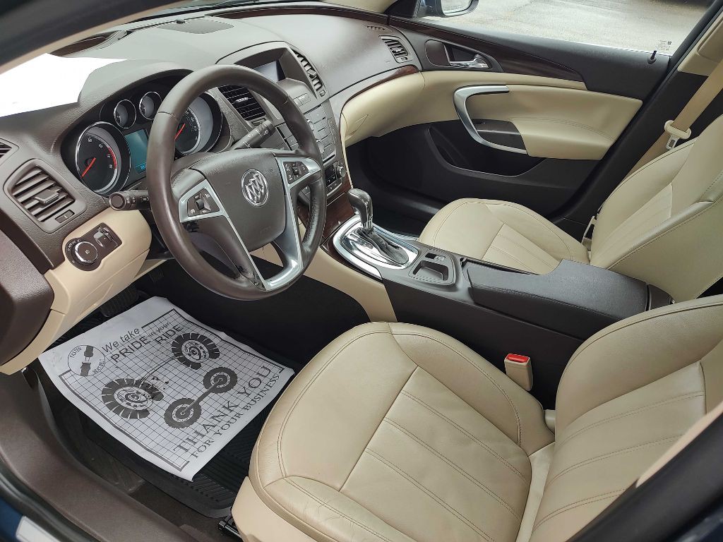 2011 Buick Regal Image 6