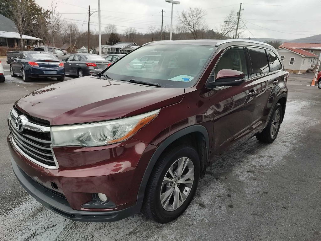 2015 Toyota Highlander Image 1