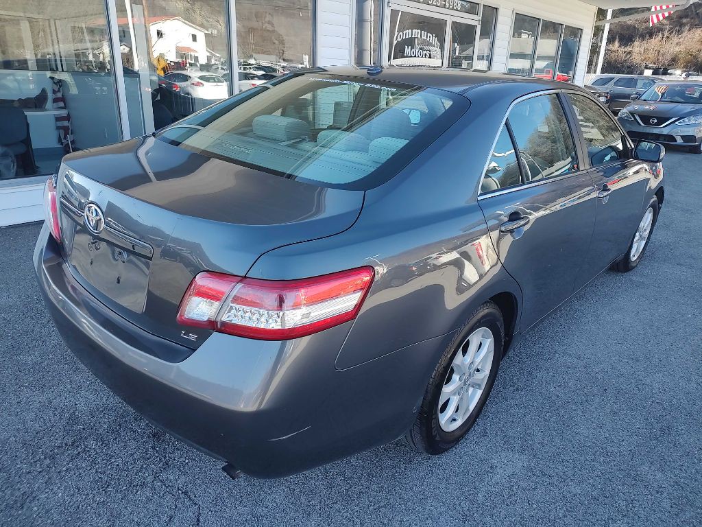2011 Toyota Camry Image 6