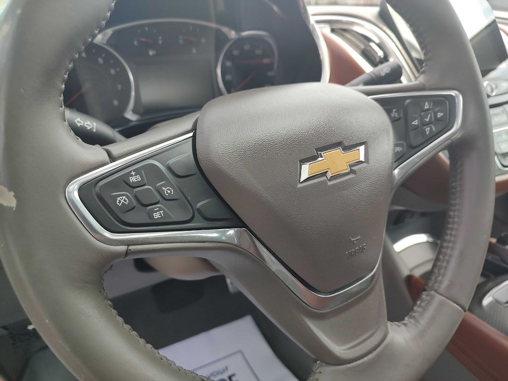 2016 Chevrolet Malibu Image 4