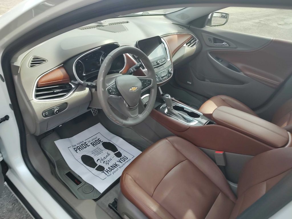 2016 Chevrolet Malibu Image 5