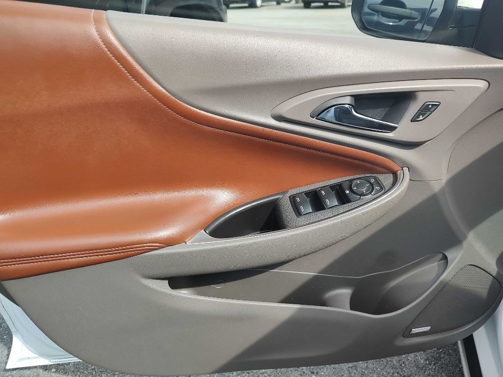 2016 Chevrolet Malibu Image 11