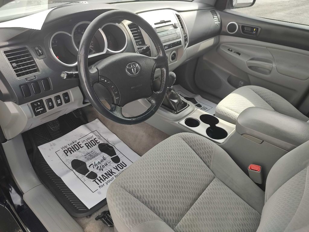 2011 Toyota Tacoma Image 5