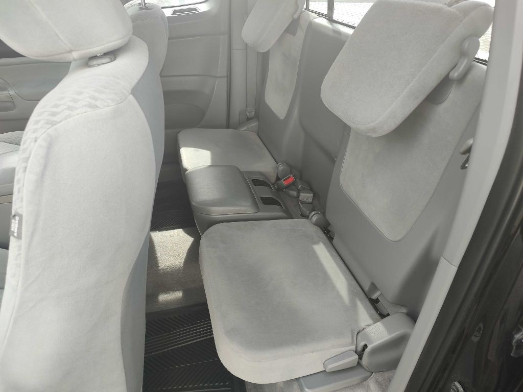 2011 Toyota Tacoma Image 11
