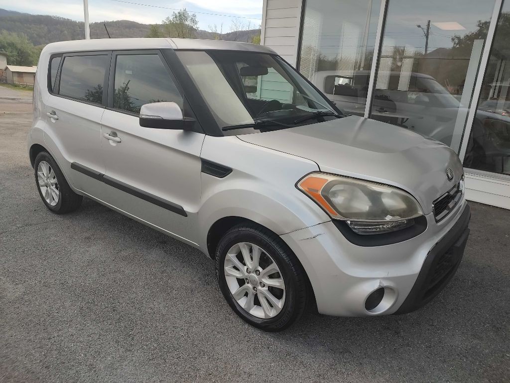 2013 Kia Soul Image 2