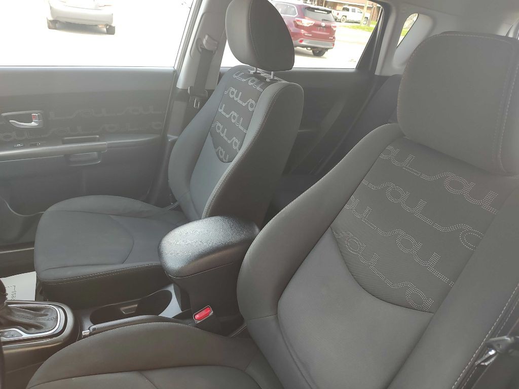 2013 Kia Soul Image 17