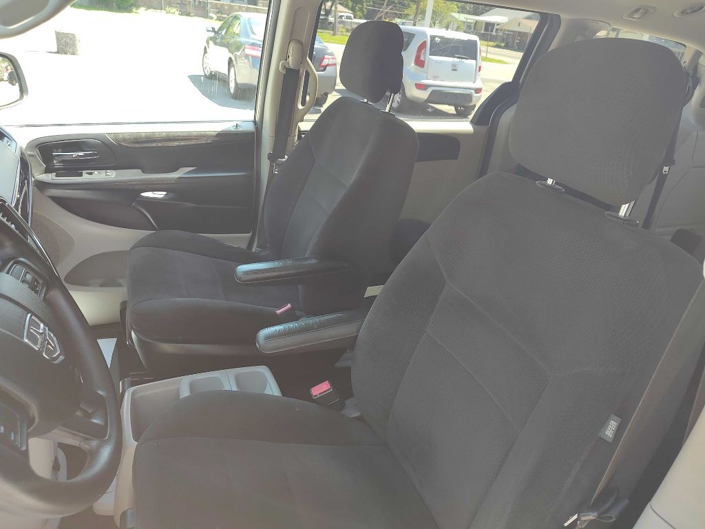 2013 Dodge Grand Caravan Image 12