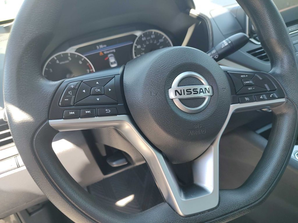 2022 Nissan Altima Image 6