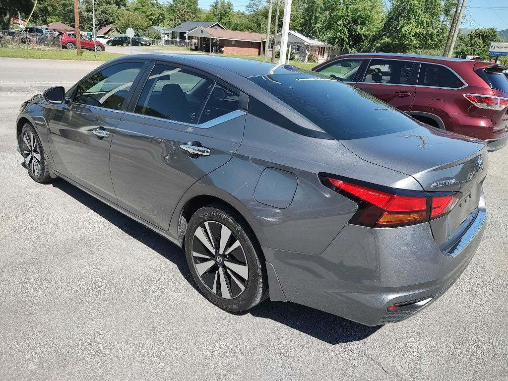 2022 Nissan Altima Image 13