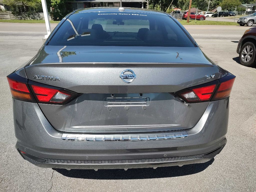 2022 Nissan Altima Image 14