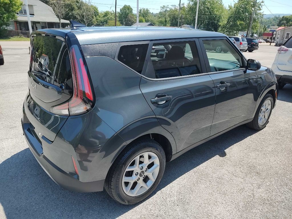 2024 Kia Soul Image 18