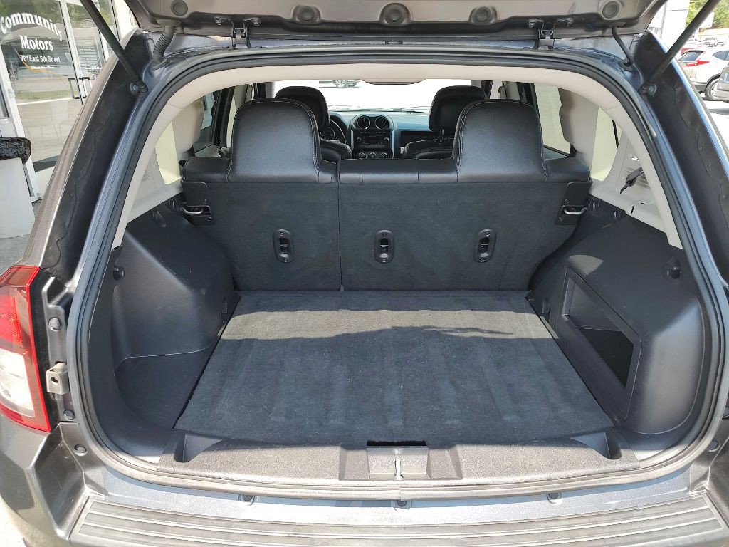 2017 Jeep Compass Image 8