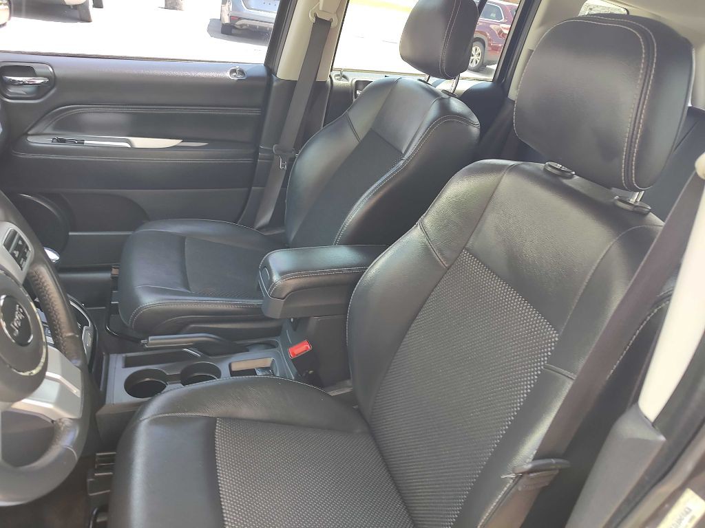 2017 Jeep Compass Image 15