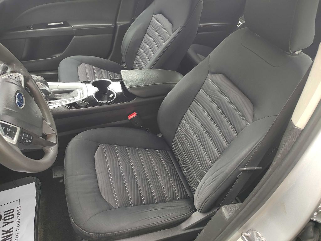 2016 Ford Fusion Image 7