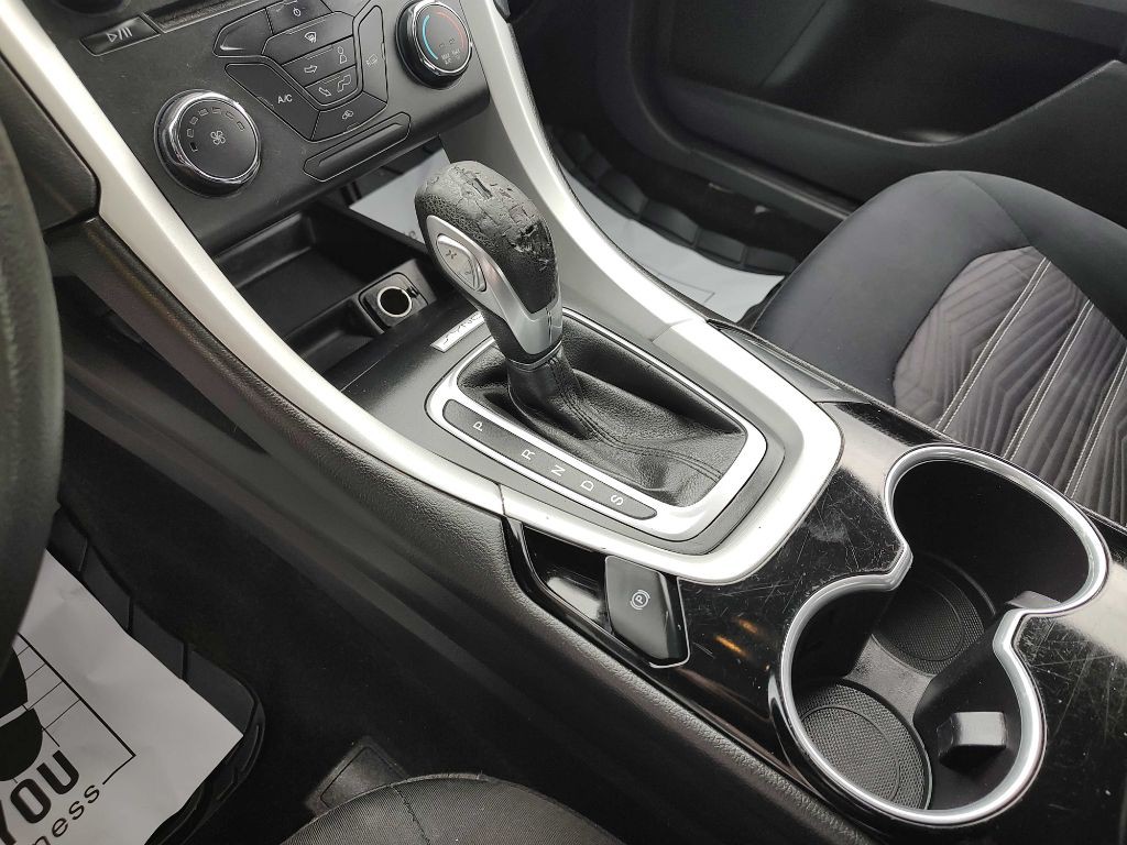 2016 Ford Fusion Image 8