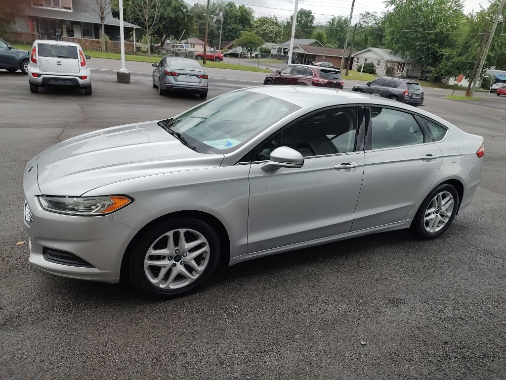2016 Ford Fusion Image 1