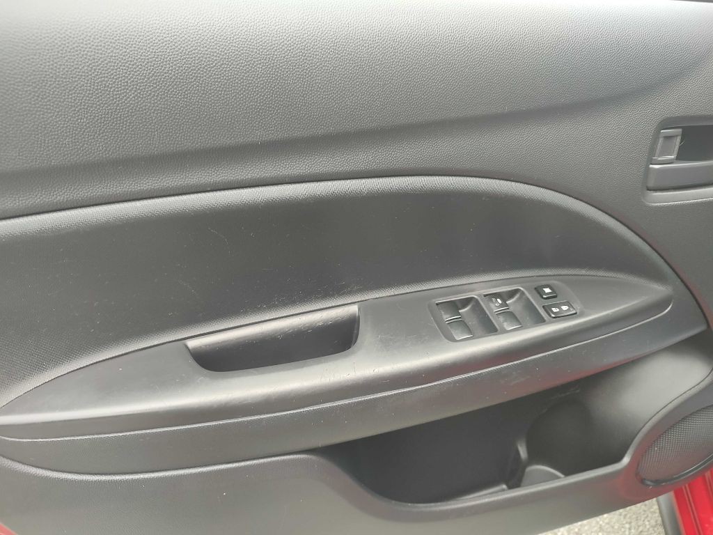 2020 Mitsubishi Mirage Image 13